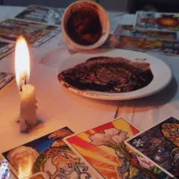 خانه ی قهوه وتاروت و...