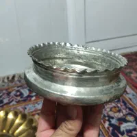 چند تیکه اجناس قدیمی|کلکسیون اشیاء عتیقه|بروجرد, |دیوار