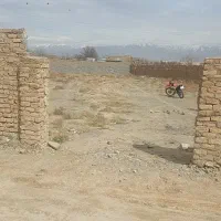 زمین چهار دیواری بفروش میرسد