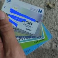 چند عدد کارت عابر بانک پیدا شده