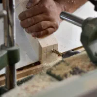 نجار ماهر و نیمه ماهر|استخدام صنعتی، فنی، مهندسی|تهران, تهرانپارس جنوبی|دیوار