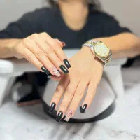 خدمات کاشت ناخن|خدمات آرایشگری و زیبایی|شیراز, نصر|دیوار