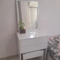 میز دراور کاملا نو
