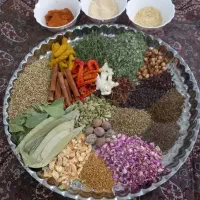 آموزش ادویه و کسب درآمد در منزل