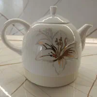 قوری چینی چای‌ساز سالم