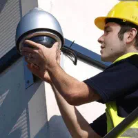 استخدام نیروی فنی و نصاب دوربین مداربسته
