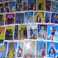 فال تاروت و قهوه ماه بانو