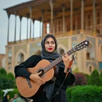 آموزشگاه موسیقی شادی