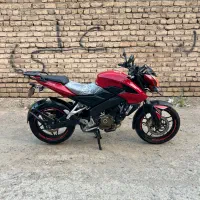 Ns 200|موتورسیکلت|قم, قلعه یزدیها|دیوار