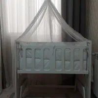 تخت کنار مادر و گهواره نوزاد|تخت و صندلی بچه|تهران, شهرک ولیعصر شمالی|دیوار