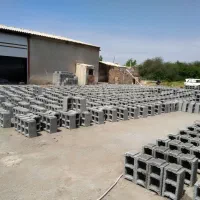 کارگر بلوک زنی