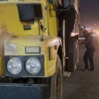 نیازمند راننده کمپرس ده چرخ ساکن ابیک