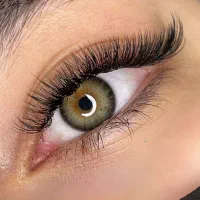 مدل برای کاشت مژه