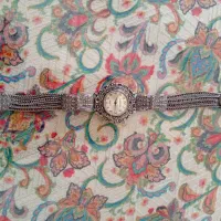 ساعت مچی زنانه سالم ودر حد نو