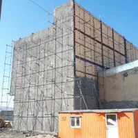 داربست فلزی کرمی