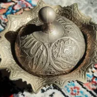 ۲ قندان کربلا .یه قندان قدیمی .یک قالی گرد تزئینی|صنایع دستی و سایر لوازم تزئینی|مشهد, رضاییه|دیوار