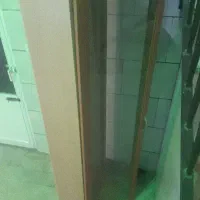 کمد یک تیکه شیشه ای سرپا