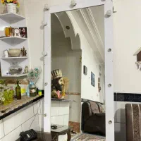 آینه ی فروشی