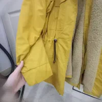 کاپشن زرد وخیلی کم استفاده شده