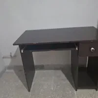 میز تحریر یا کامپیوتر