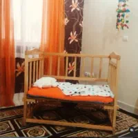 تخت کنار مادر چوبی|تخت و صندلی بچه|تهران, توحید|دیوار