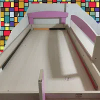 تخت دو طبقه