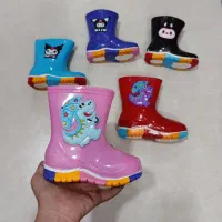 چکمه و گالش مردانه و زنانه عمده