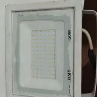 پروژکتور پرنور