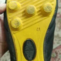 کفش فوتبالی درحد نو