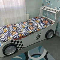 تخت و کمد طرح ماشین با تشک فنری بسیار با کیفیت