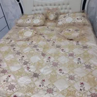 روتختی سالم وتمیزبا۲عددروبالشی ۳تاش بالش کوچک