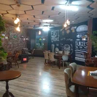 سالندار  و ظرفشور فست فود زعفران طلایی
