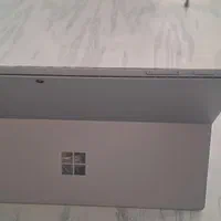 سرفیس پرو ۶ تمیز همراه وسایل جانبی