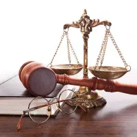 وکیل پایه یک دادگستری