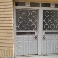 فروش یک واحد آپارتمان  همکف خیابان کارگر