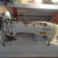 تعدادی چرخ خیاطی فروشی