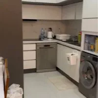 ۸۲ متر ارین دوخوابه مبله روبه نما استخر سنددارفوری