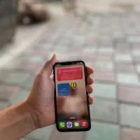 ایفون x ایفون ۱۰