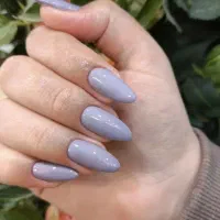 کاشت ناخن و آموزش