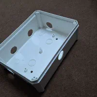 سوراخ کاری جعبه پلاستیکی