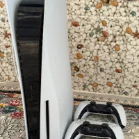 Ps5 دیسک خور دو دسته سالم تمیز وه بدون مشکل