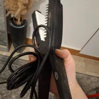 اتو مو سالم  و جاروبرقی قدیمی