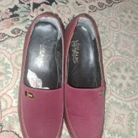 کفش زرشکی چرم اصل نوو سایز ۳۹ وکالباسی