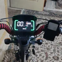 دوچرخه برقی صفر|دوچرخه، اسکیت، اسکوتر|صحنه, |دیوار