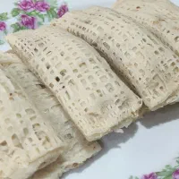 رشته خشکار و انواع نان و کیک