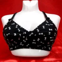 سوتین|لباس|حمیدیا, |دیوار