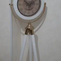 ساعت ایستاده