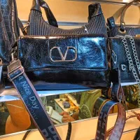 کیف برند مارکدار پاسپورتی چرم رومانی بانتا آبیدر|کیف، کفش، کمربند|سنندج, |دیوار