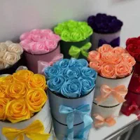 دسته گل و باکس رز روبانی|گل مصنوعی|کازرون, |دیوار