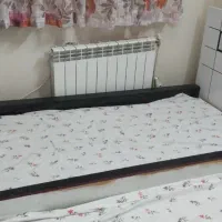 تخت نوجوان سالم و مرتب باکف تخت|تخت و صندلی بچه|طرقبه, |دیوار